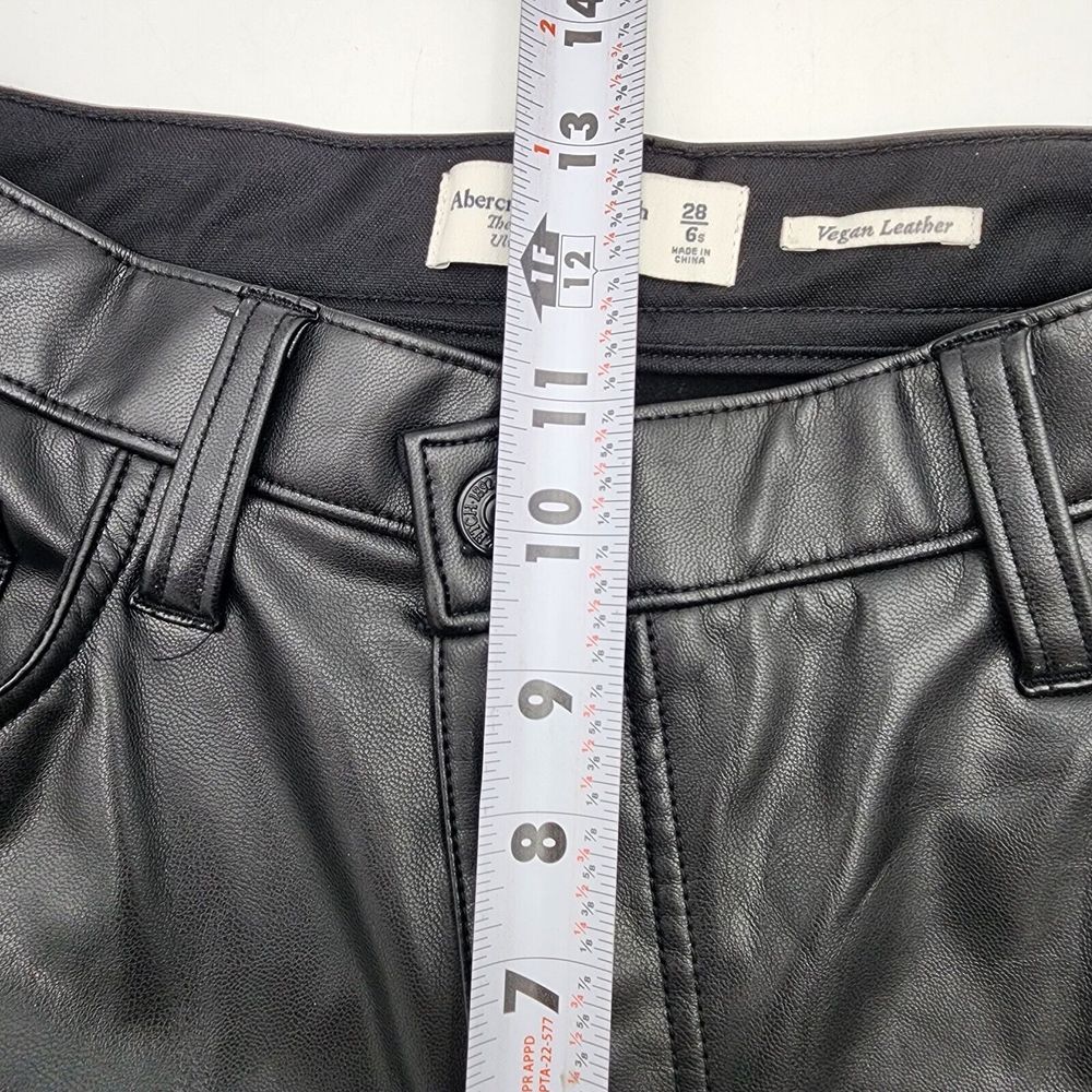 Abercrombie & Fitch Women 90's Straight Ultra High Black Vegan Leather Pant READ - Picture 7 of 10
